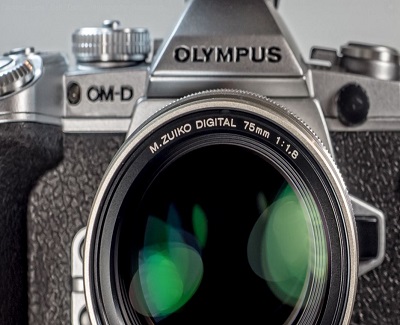 Olympus New take for Faster Mirrorless Camera